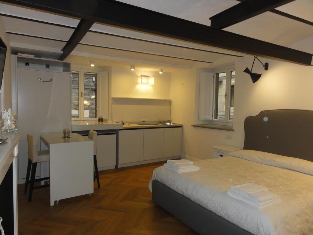 Corso Florence Room photo